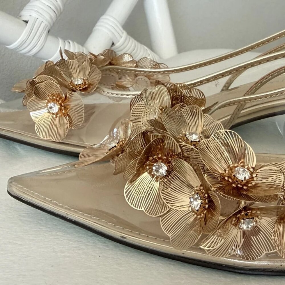 Betsey Johnson Womens Robin Heel Shoes Pump Flower Embellisments Gold Sz 8.5 New - Picture 8 of 11